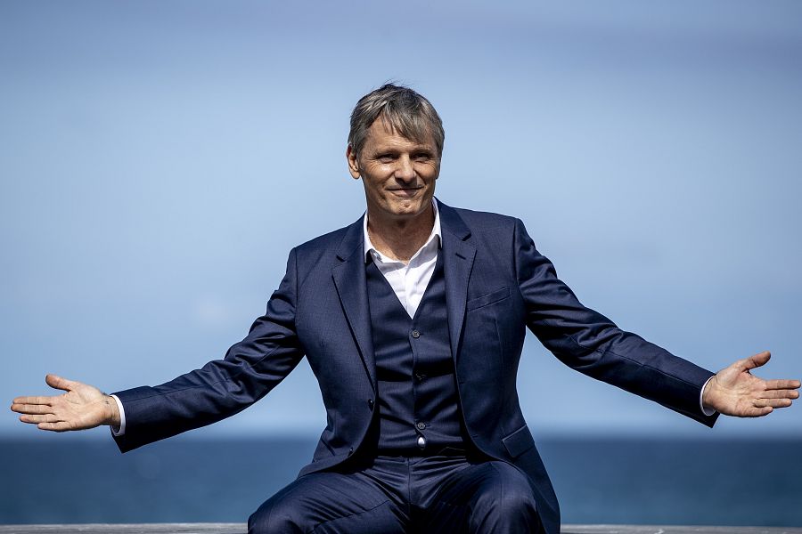 Viggo Mortensen durante el photocall de 'Falling' en la terraza del Auditorio Kursaal, en el Festival de cine de San Sebastián