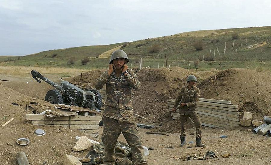 Azerbaiyán y Armenia intercambian prisioneros de guerra en la frontera