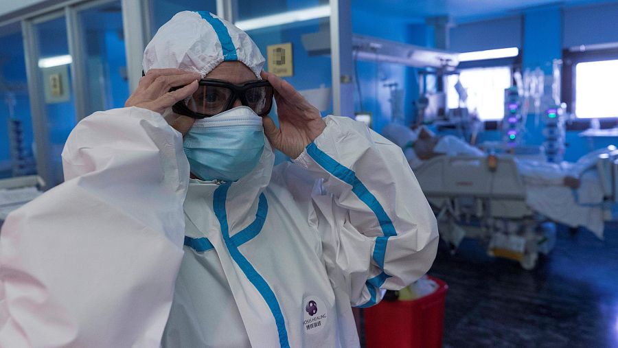 La OMS advierte que las UCI en Europa pueden llegar al límite en las próximas semanas.