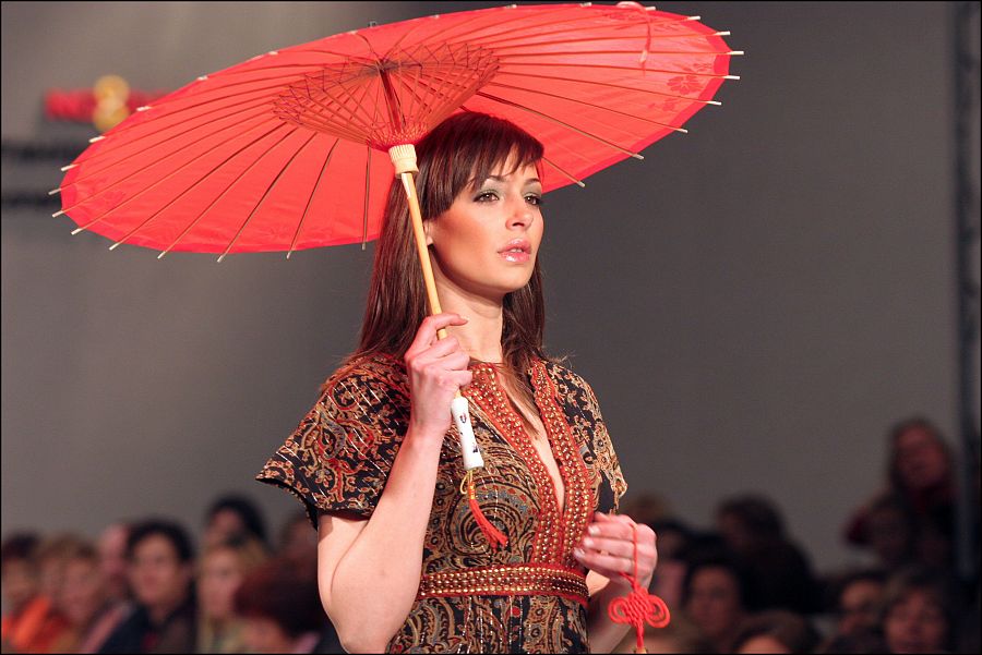 Eva González durante la semana de la moda de Sevilla en 2006