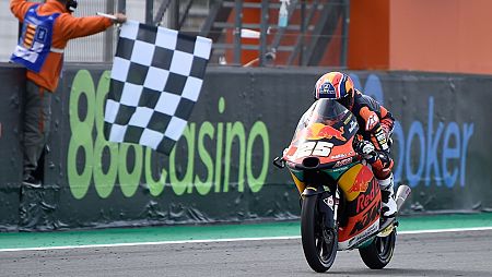 Raúl Fernández vence en el GP de Europa en Moto3