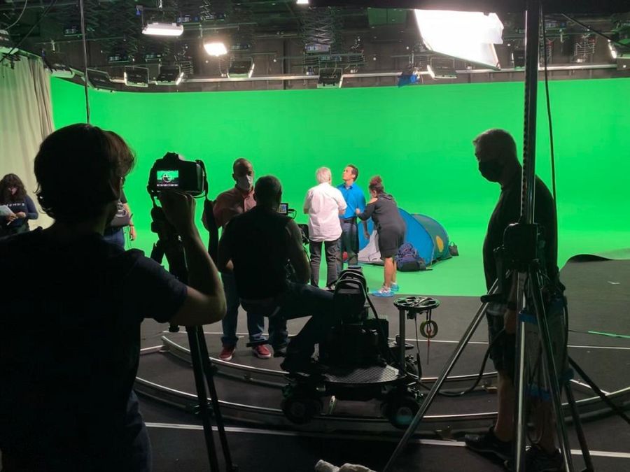 Terminando de arreglar a Jacob Petrus, de montañero