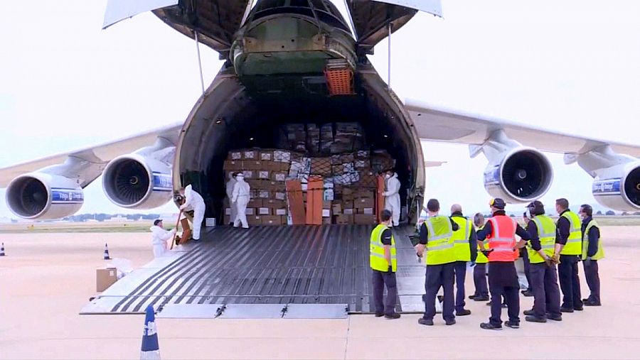 Avión con cargamento sanitario