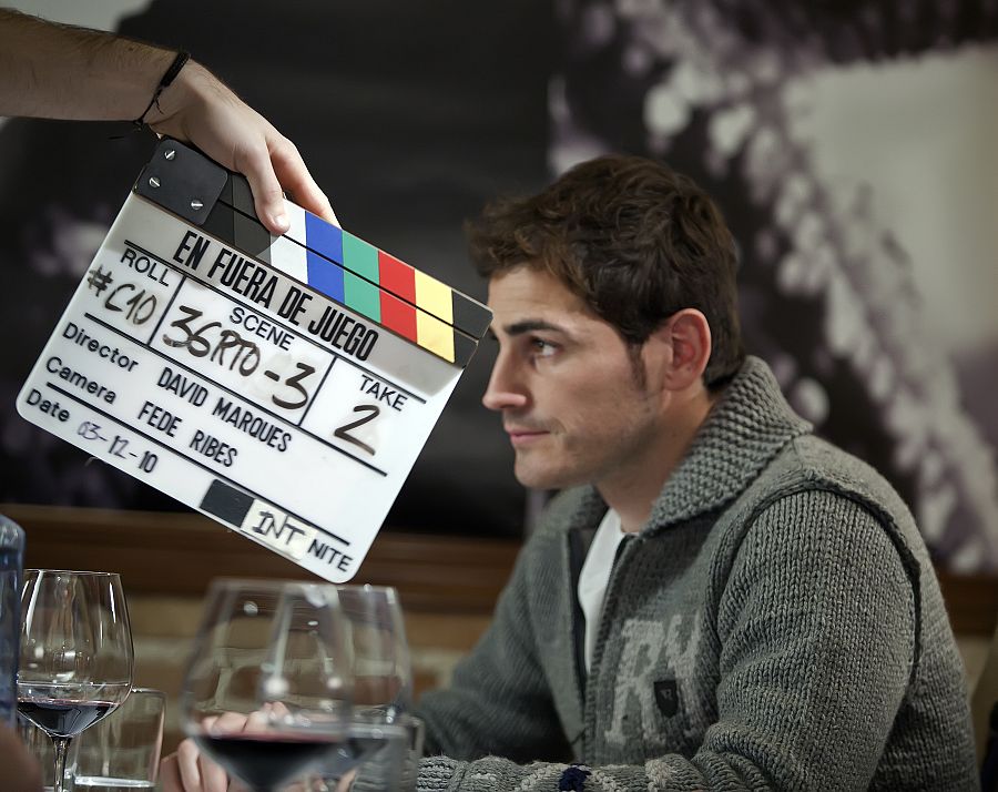 EL FUTBOLISTAS IKER CASILLAS DURANTE EL RODAJE DE LA PELICULA 