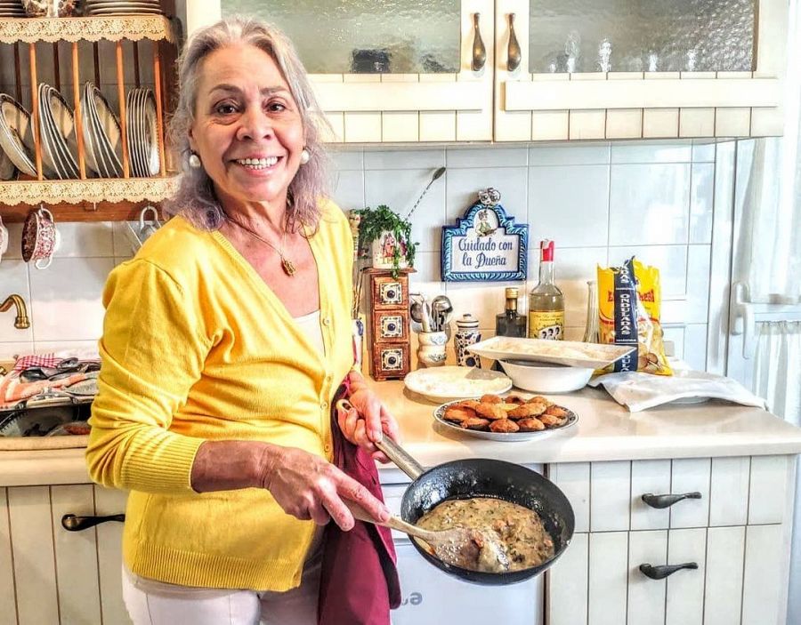Carmen Gahona en su cocina