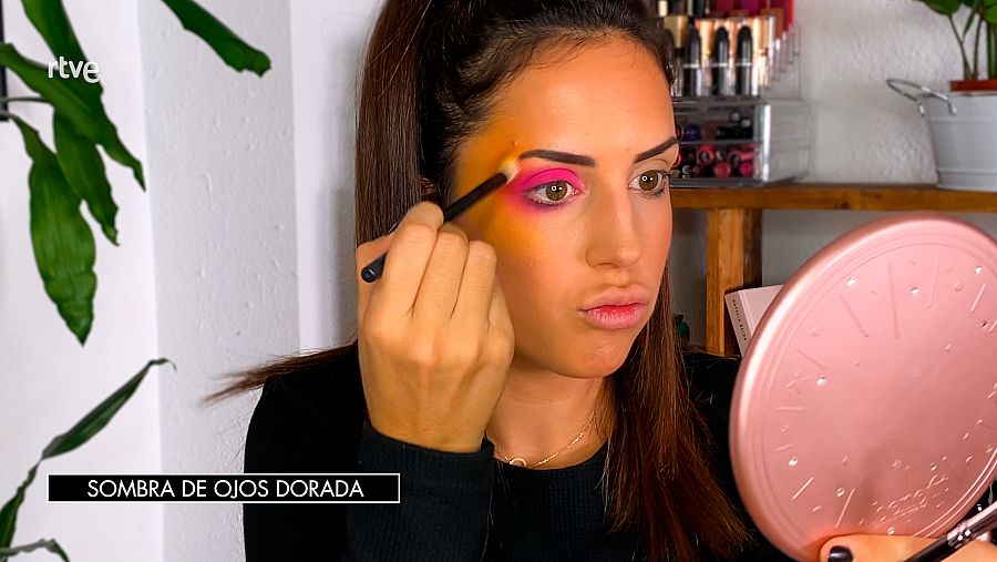 Seguimos con las sombras amarillas y doradas