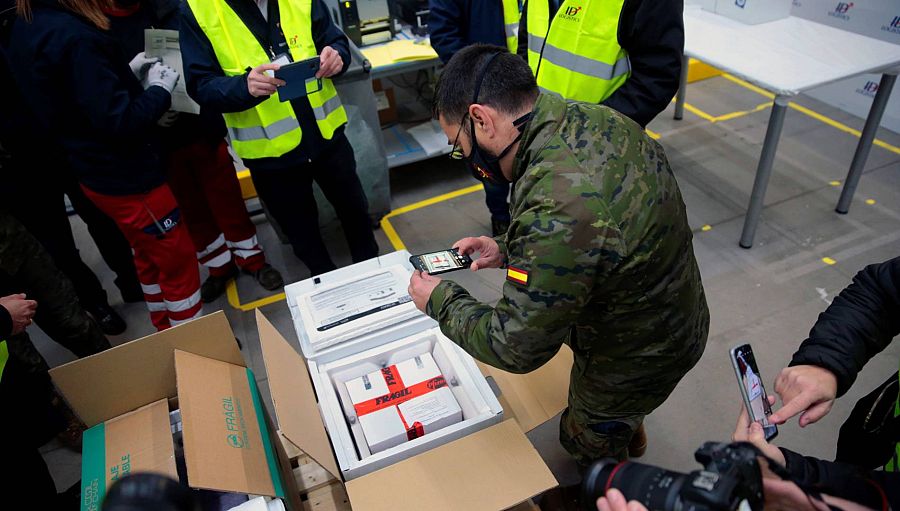 Las vacunas se transportarán en cajas de poliespán rellenas de nieve carbónica