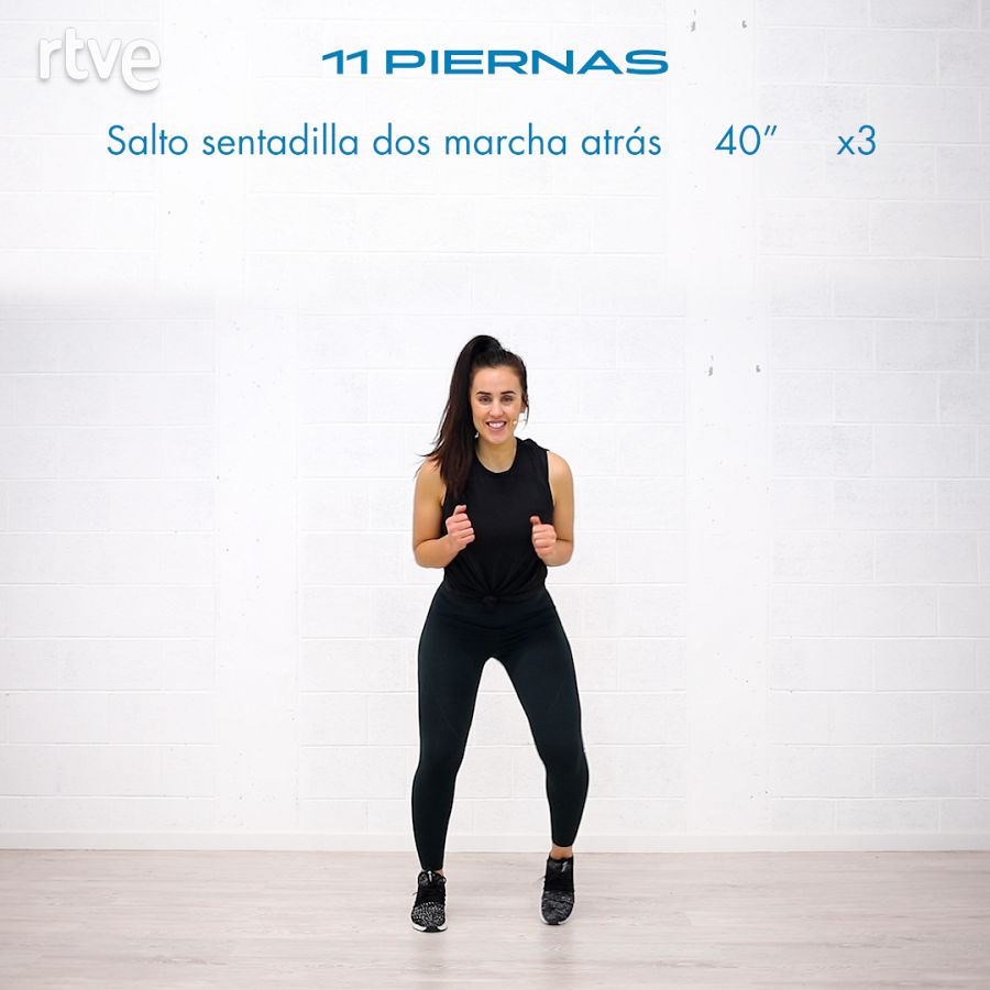Primera serie de piernas: salto sentadilla dos marcha atrás