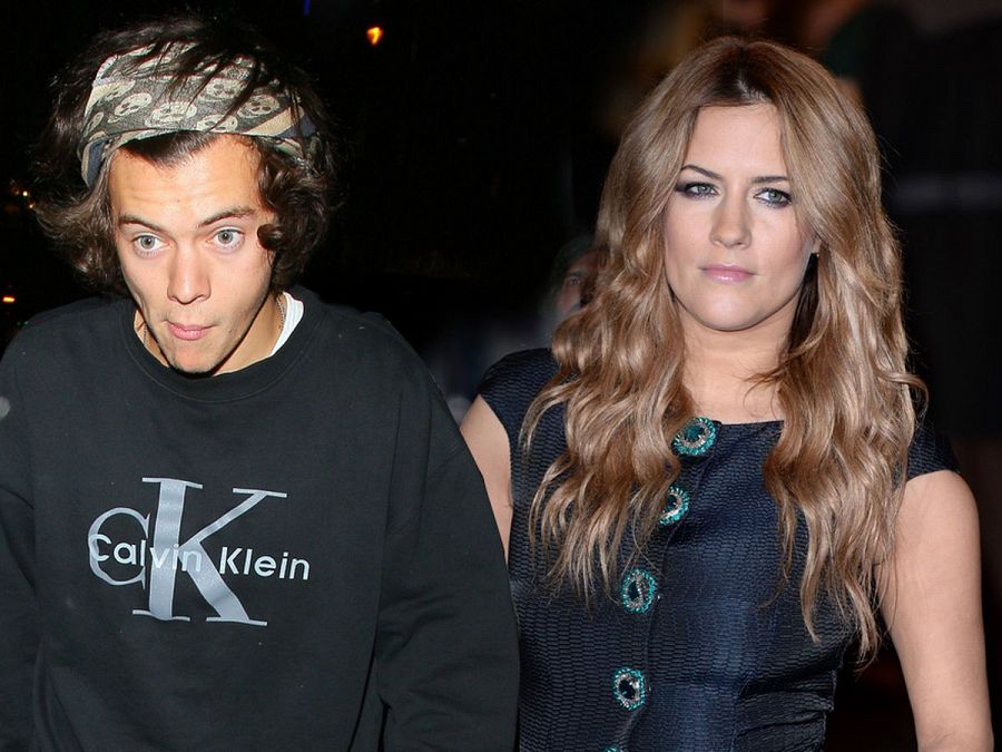 Un joven Harry Styles junto a su expareja Caroline Flack