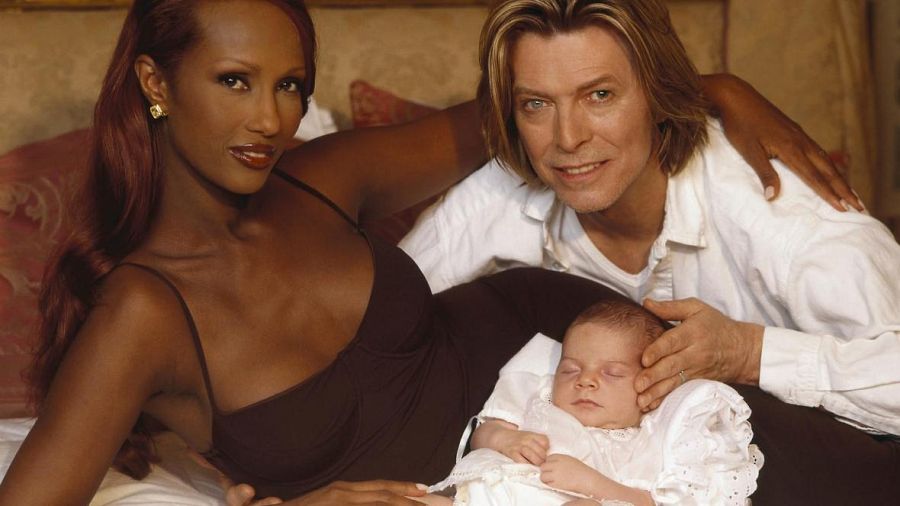 David Bowie e Iman tras el nacimiento de Lexi