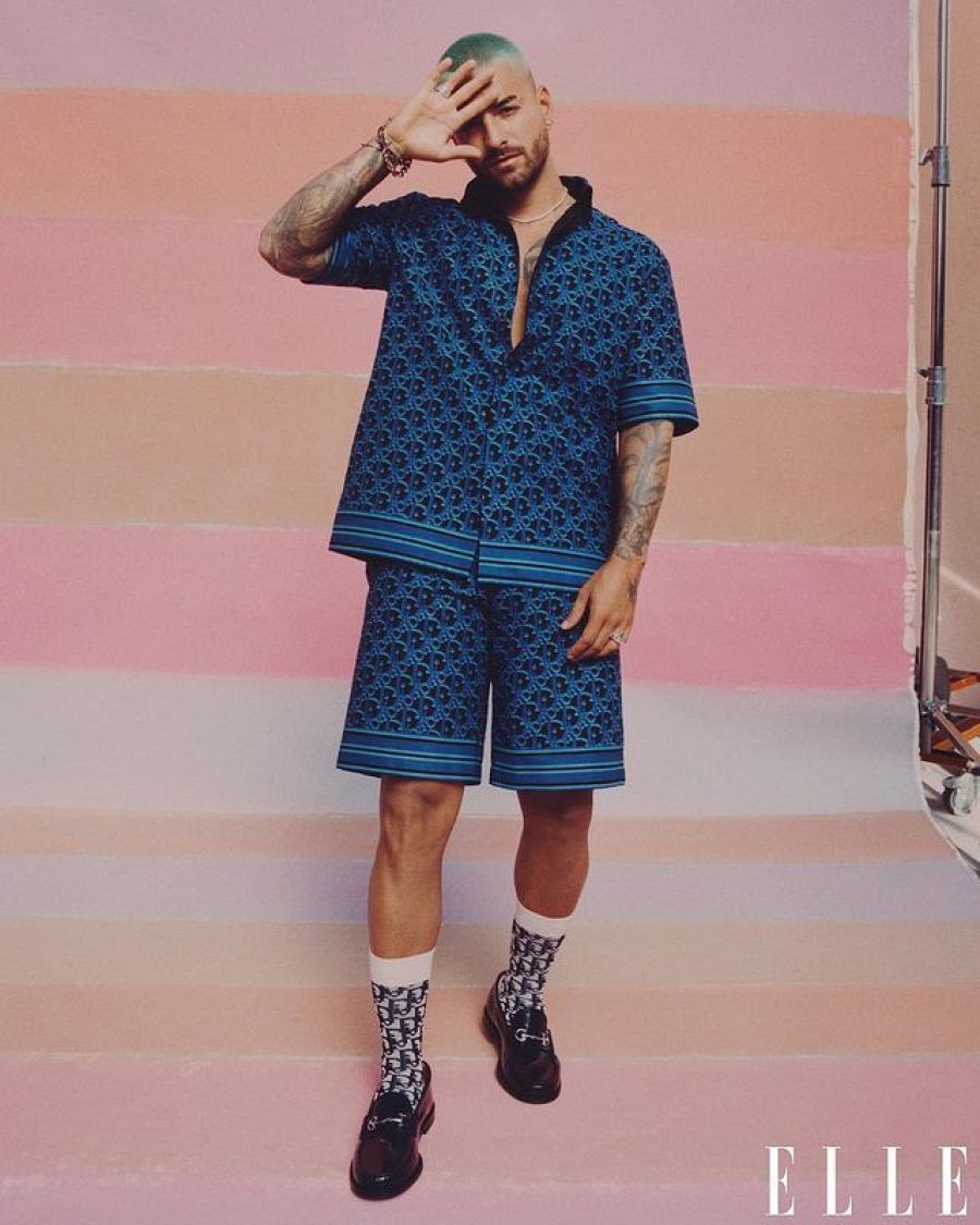 Maluma protagoniza la portada de la revista de moda 'Elle'