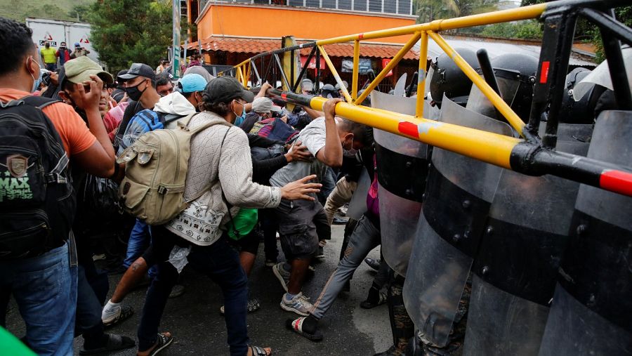 Una caravana de migrantes camina hacia EEUU RTVE.es