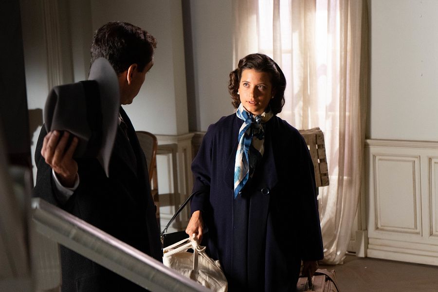 Carmen (Amparo Piñero) en una escena del primer capítulo de 'Dos vidas'