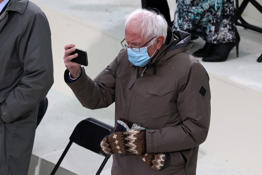 Bernie Sanders en la ceremonia de investidura del demócrata Joe Biden