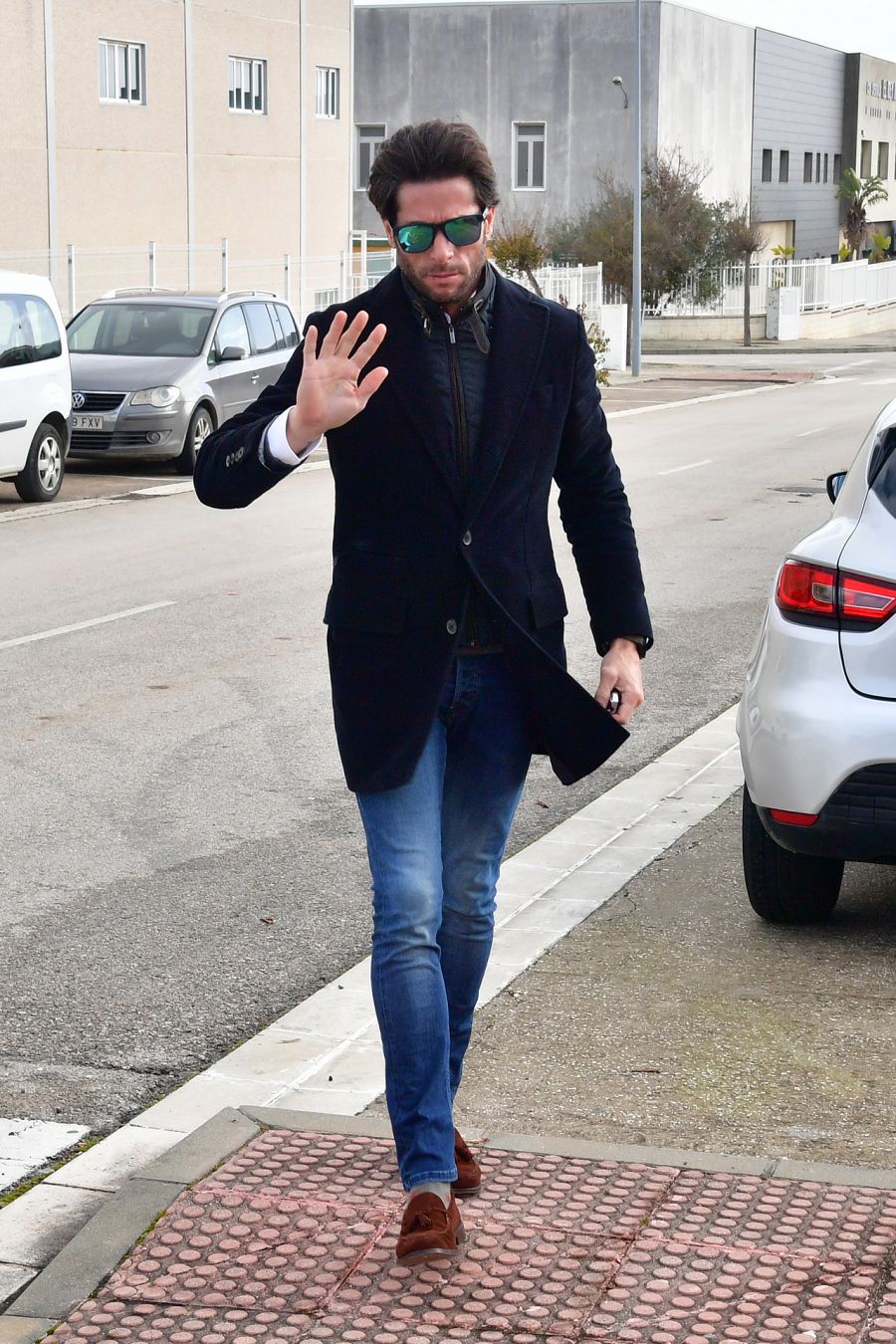 El torero José Antonio Canales Rivera llega al tanatorio