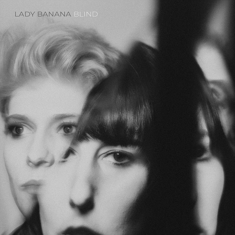 lady banana blind portada