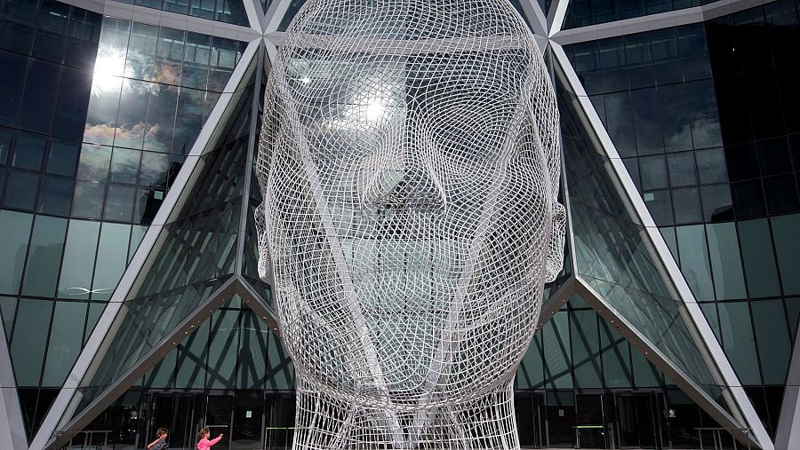 Escultura de Jaume Plensa (Calgary, Canadá)