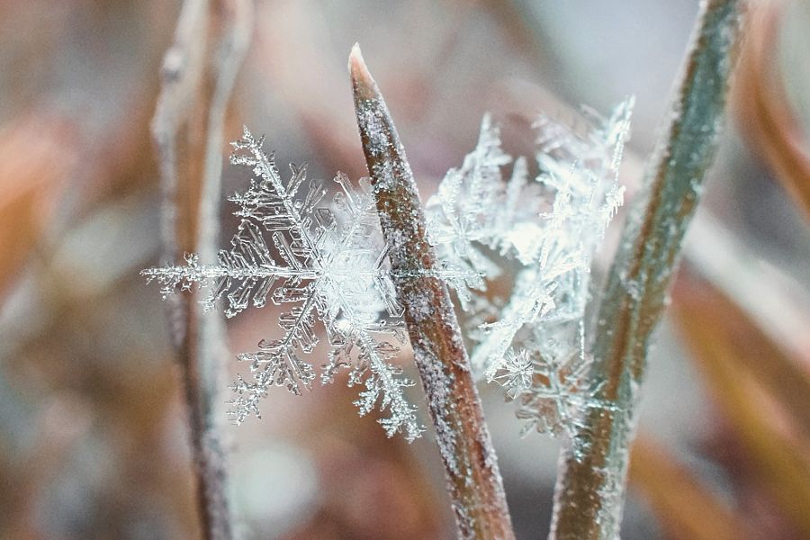¿Puede nevar con el cielo despejado?