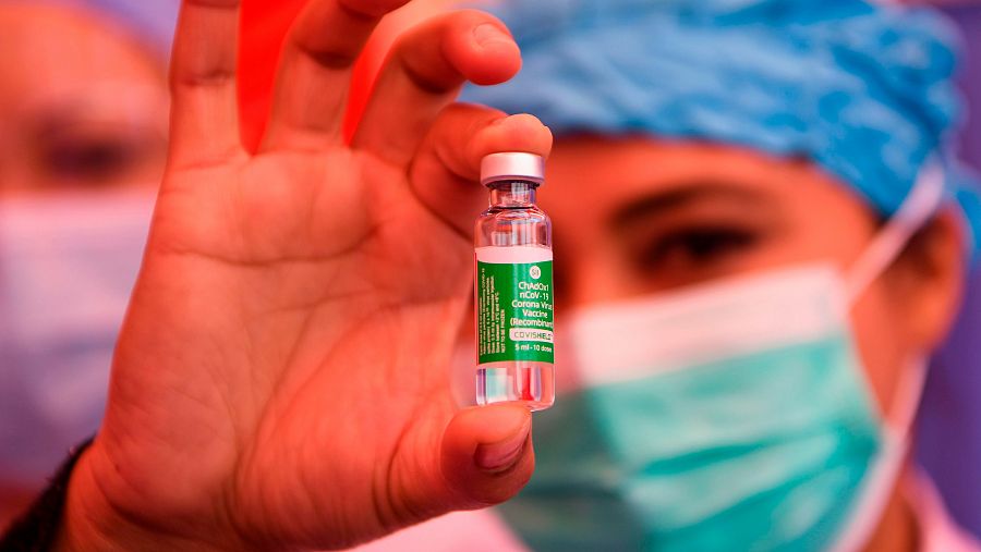 AstraZeneca ha comunicat a la UE que no podrà entregar totes les vacunes pactades durant el primer trimestre