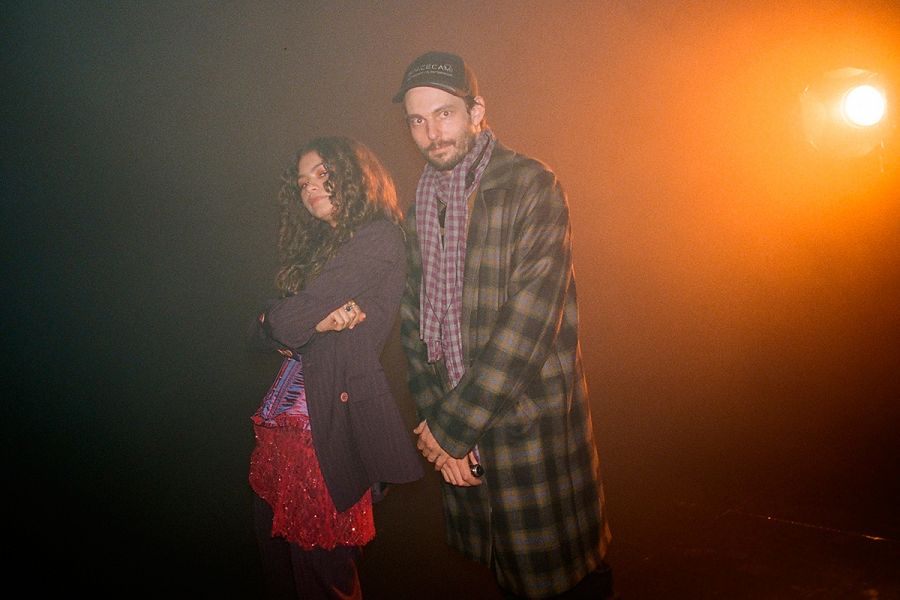 Zendaya y Sam Levinston, una máquina bien engrasada en 'Euphoria'