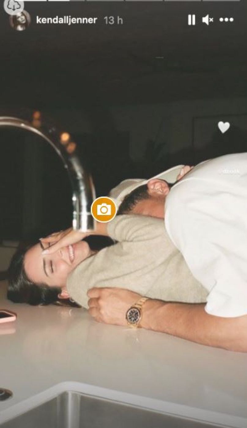 Kendall Jenner anuncia su noviazgo con Devin Booker