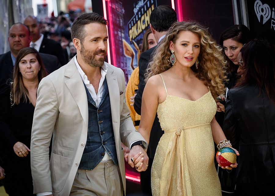 Ryan Reynolds y Blake Lively en la premiere de una película en 2019