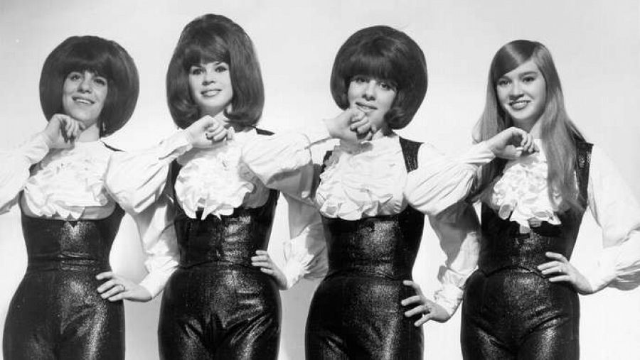  Las Shangri-Las fueron un grupo de música de éxito en los años 60