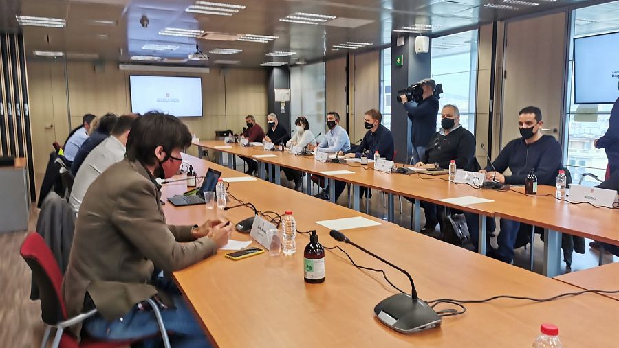 Reunió entre els sindicats de Mossos i el Departament d'Interior per abordar l'actuació policial