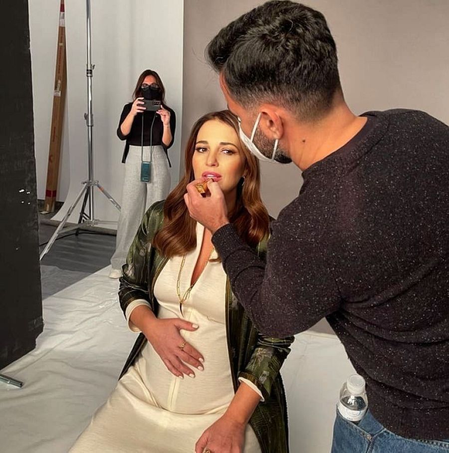 Paula Echevarría trabajando durante su embarazo