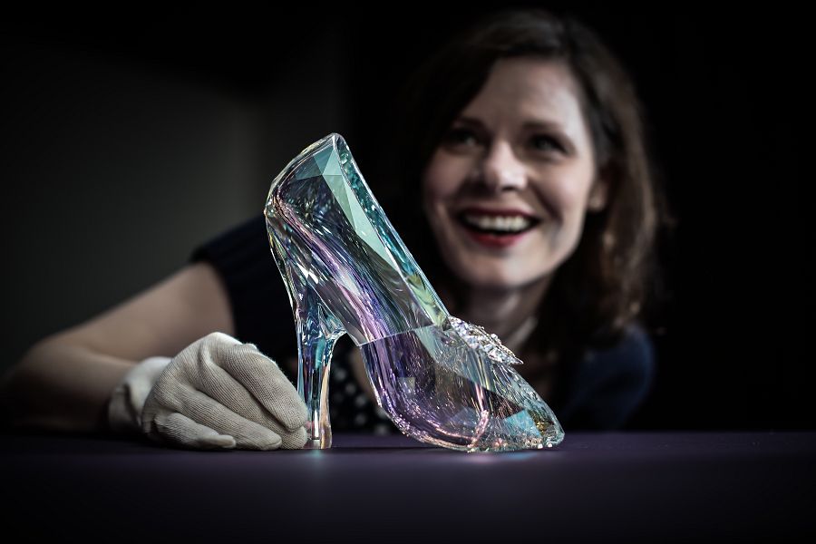 Zapato de Swarovski diseñado por Sandy Powell para La Cenicienta'
