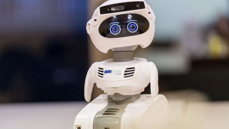 ARI, un robot per acompanyar les persones grans que viuen soles
