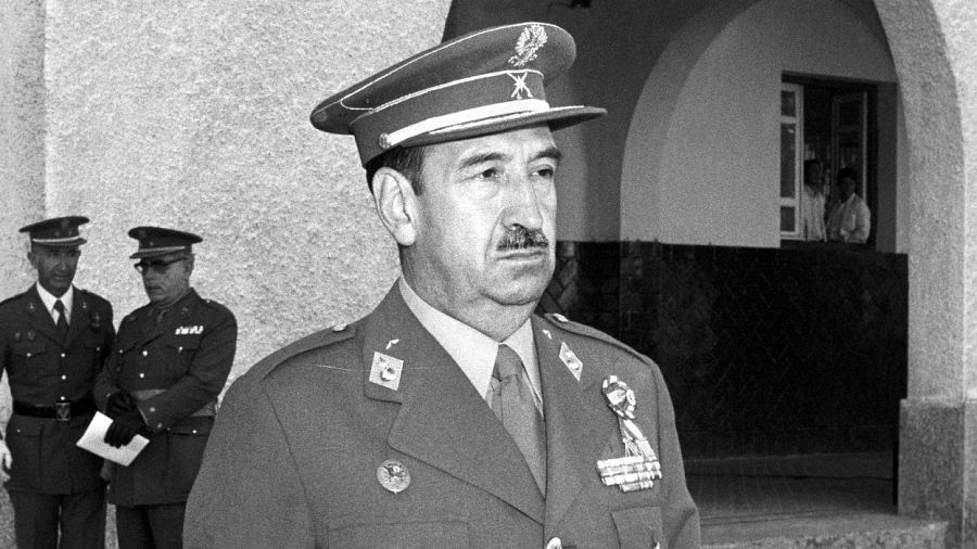 El general de Brigada Alfonso Armada Comyn, durante el acto de su nombramiento como director de la Academia de Artillería.