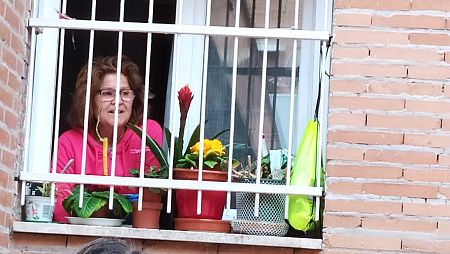 La vecina de la actriz comentando la jugada