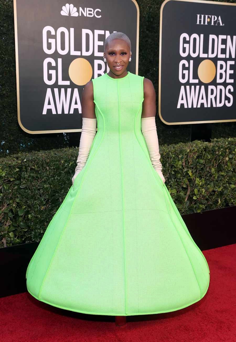 Cynthia Erivo, de Valentino en los Globos de Oro 2021