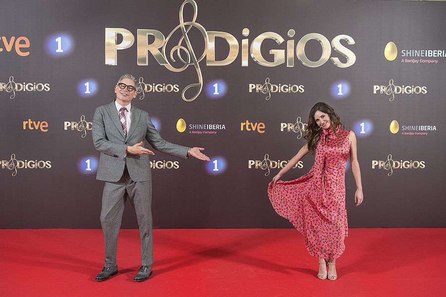 Boris Izaguirre y Paula Prendes en la presentación de 'Prodigios'