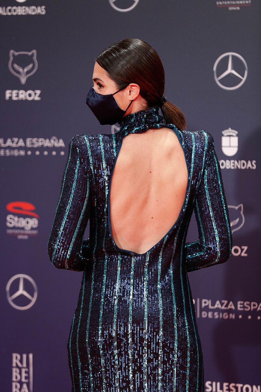 Loreto Mauleon en la alfombra roja de los premios Feroz