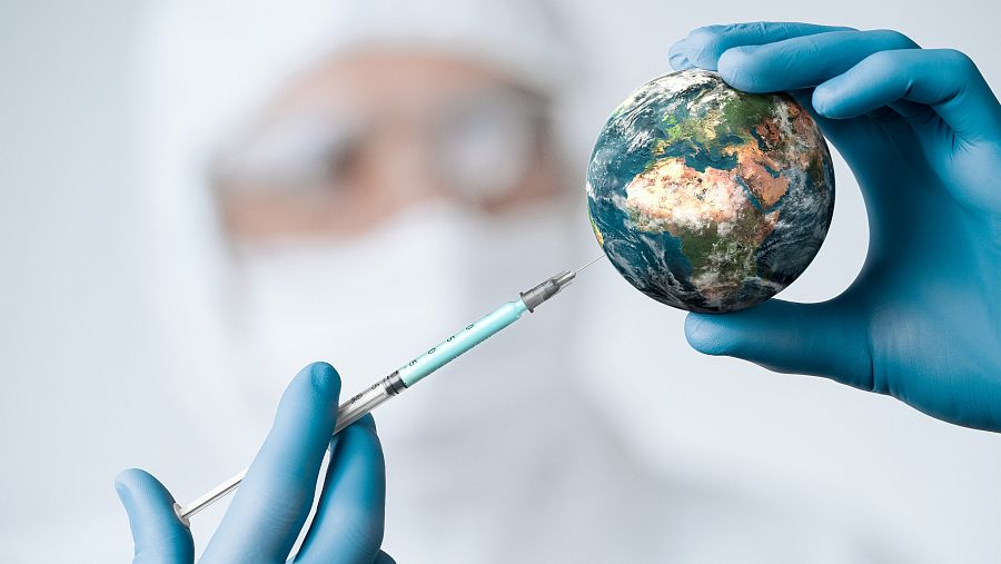 Adolfo García Sastre: 