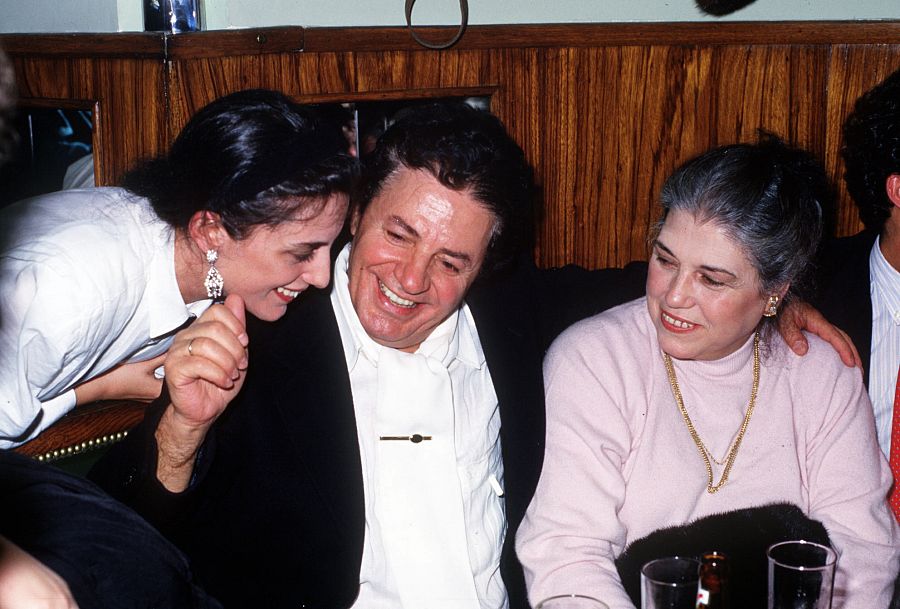 Ángela Molina con su padre Antonio y su madre