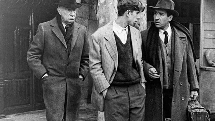 Fernando Fernán Gómez, Gabino Diego y José Sacristán en 'El viaje a ninguna parte' (1986)