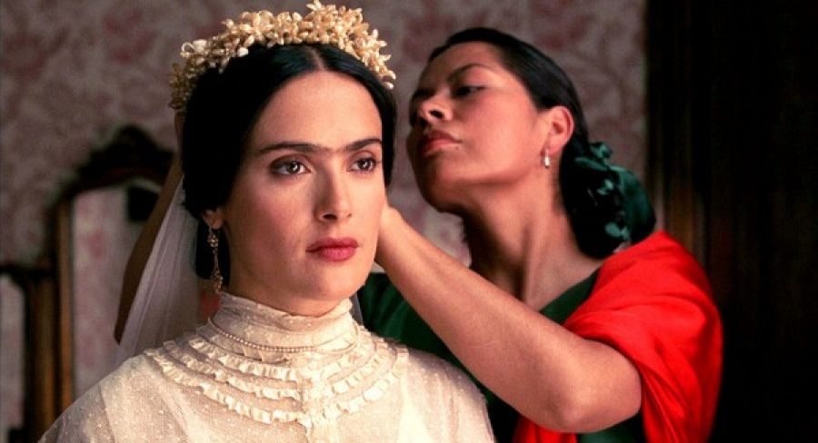 Salma Hayek caracterizada como Frida Kahlo en la película 'Frida'