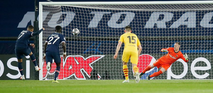 Así marcó Kylian Mbappé el primer tanto del PSG al FC Barcelona