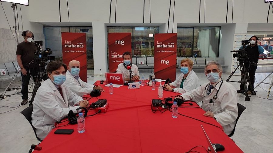 Dr. Asensio, Dr. Ramos, Dr. Provencio y Dra.Ussetti del Hospital Puerta de Hierro de Majadahonda (Madrid)