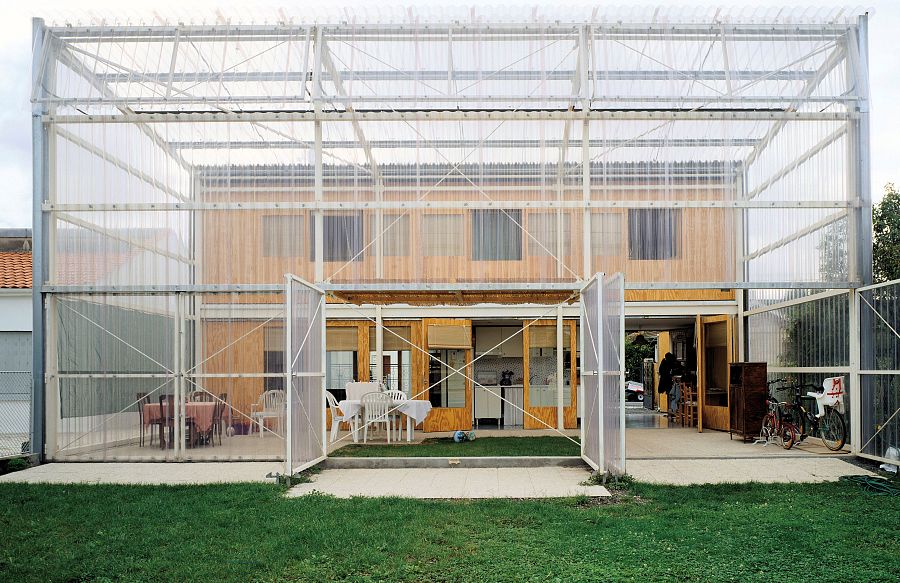 La austeridad de LacVista de la Casa Latapie (1993), una de las obras más significativas de Anne Lacaton y Jean-Philippe Vassal.aton y Vassal se alza con el Premio Pritzker 2021