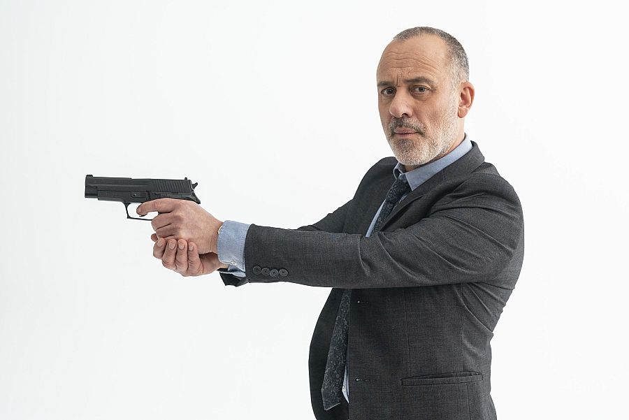 Javier Gutiérrez es Manuel Márquez en Estoy vivo