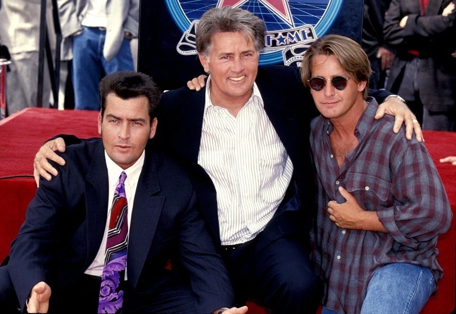 Charlie y Martin Sheen y Emilio Estévez