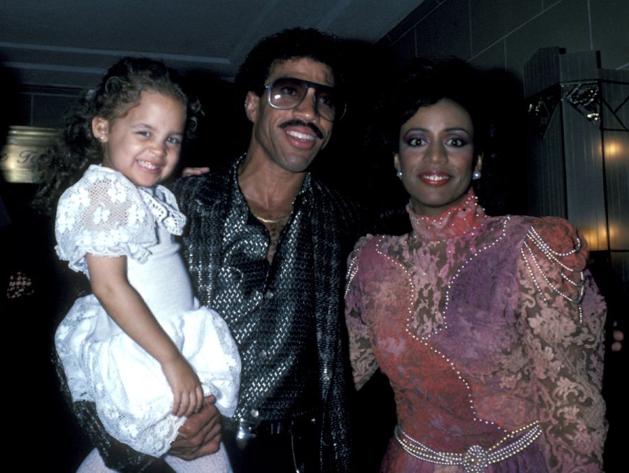 Lionel y Nicole Richie y Brenda Harvey
