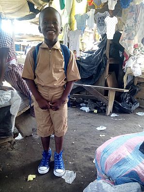 Touré es el hijo de Amanita y tiene siete años