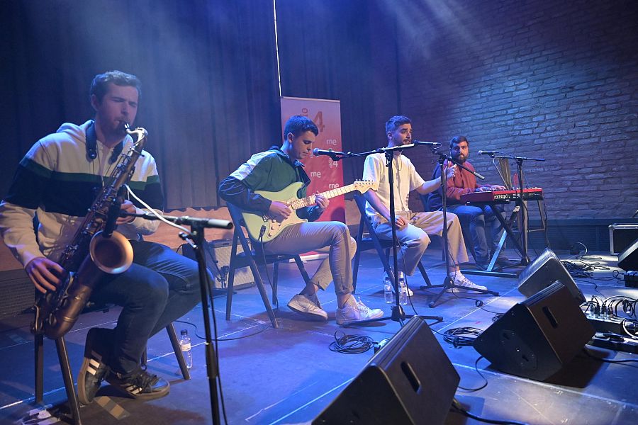 El grup Segonamà, que van aconseguir la segona posició, han actuat com a teloners