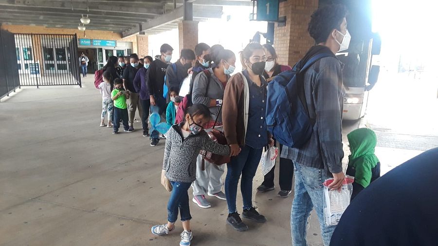 Cola en la frontera de México-EEUU