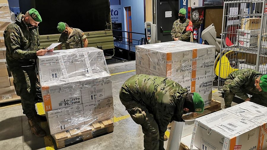El Ejército distribuye las vacunas en Canarias, Ceuta y Melilla
